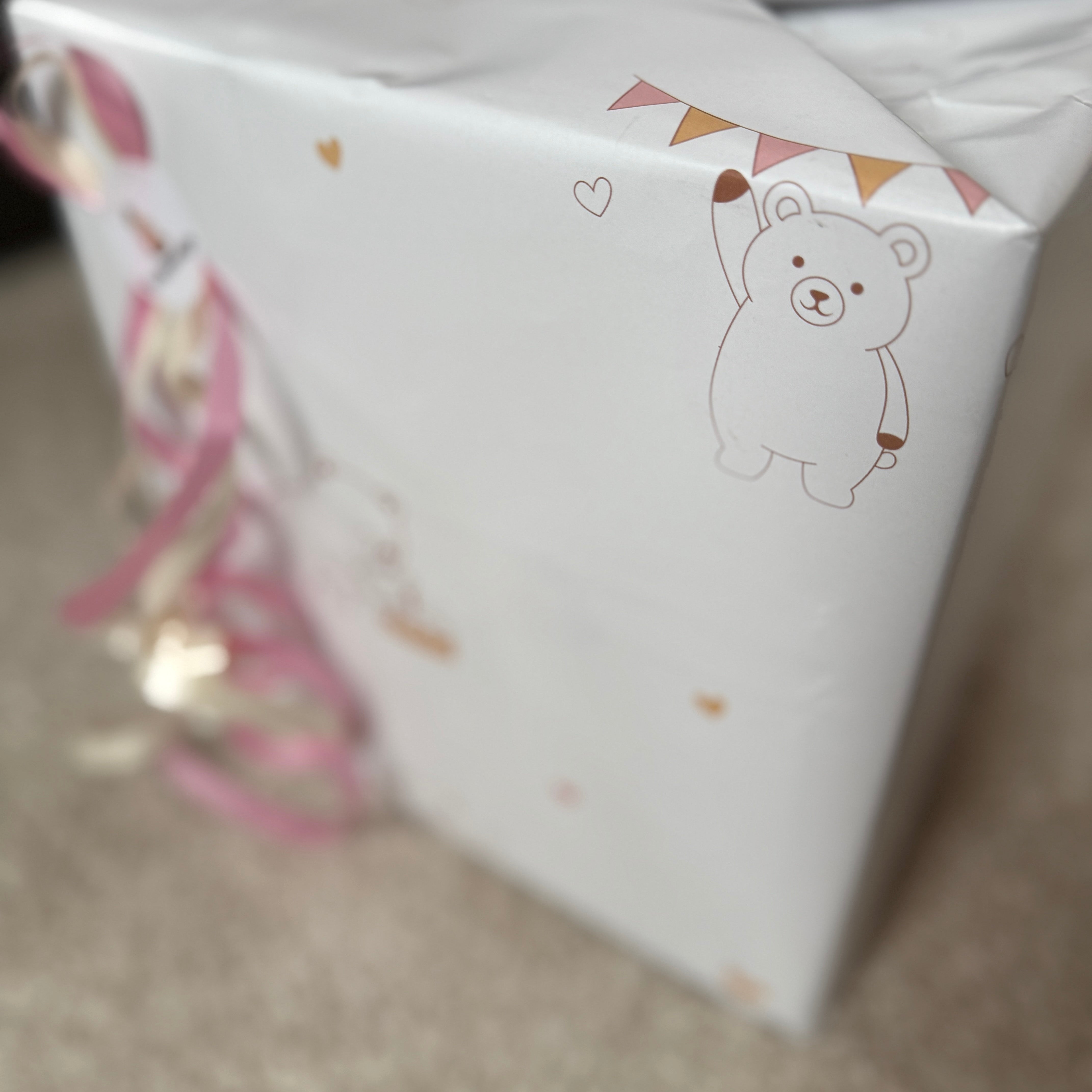 Ingepakt met Troostmaatje cadeaupapier 🎁